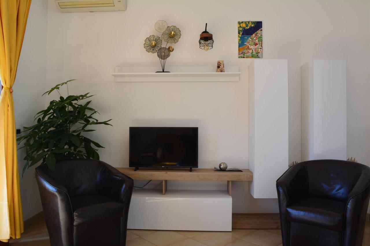 Casa Rossia Breathtaking Sea View Apartment In 波西塔諾 外观 照片